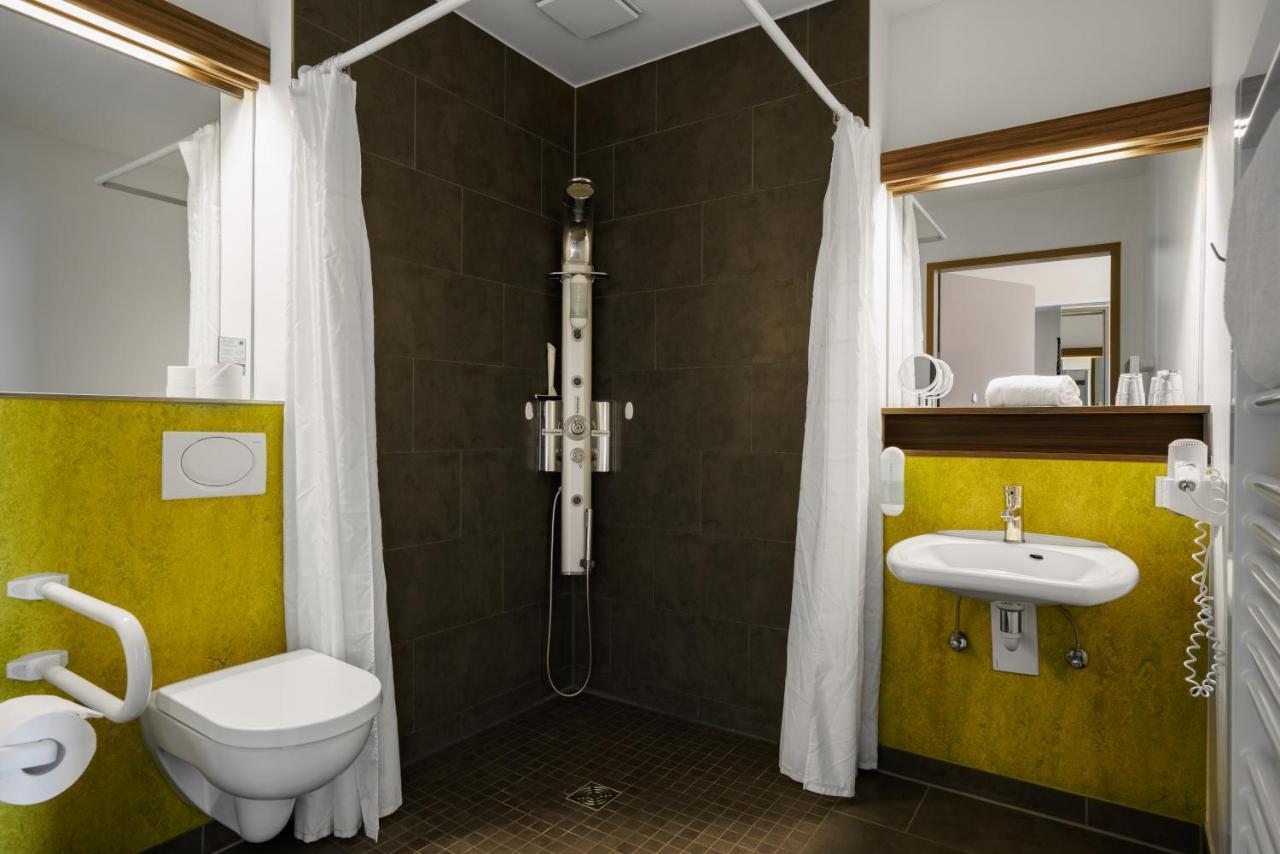 Radlon Fahrrad-Komfort-Hotel Waren  Dış mekan fotoğraf