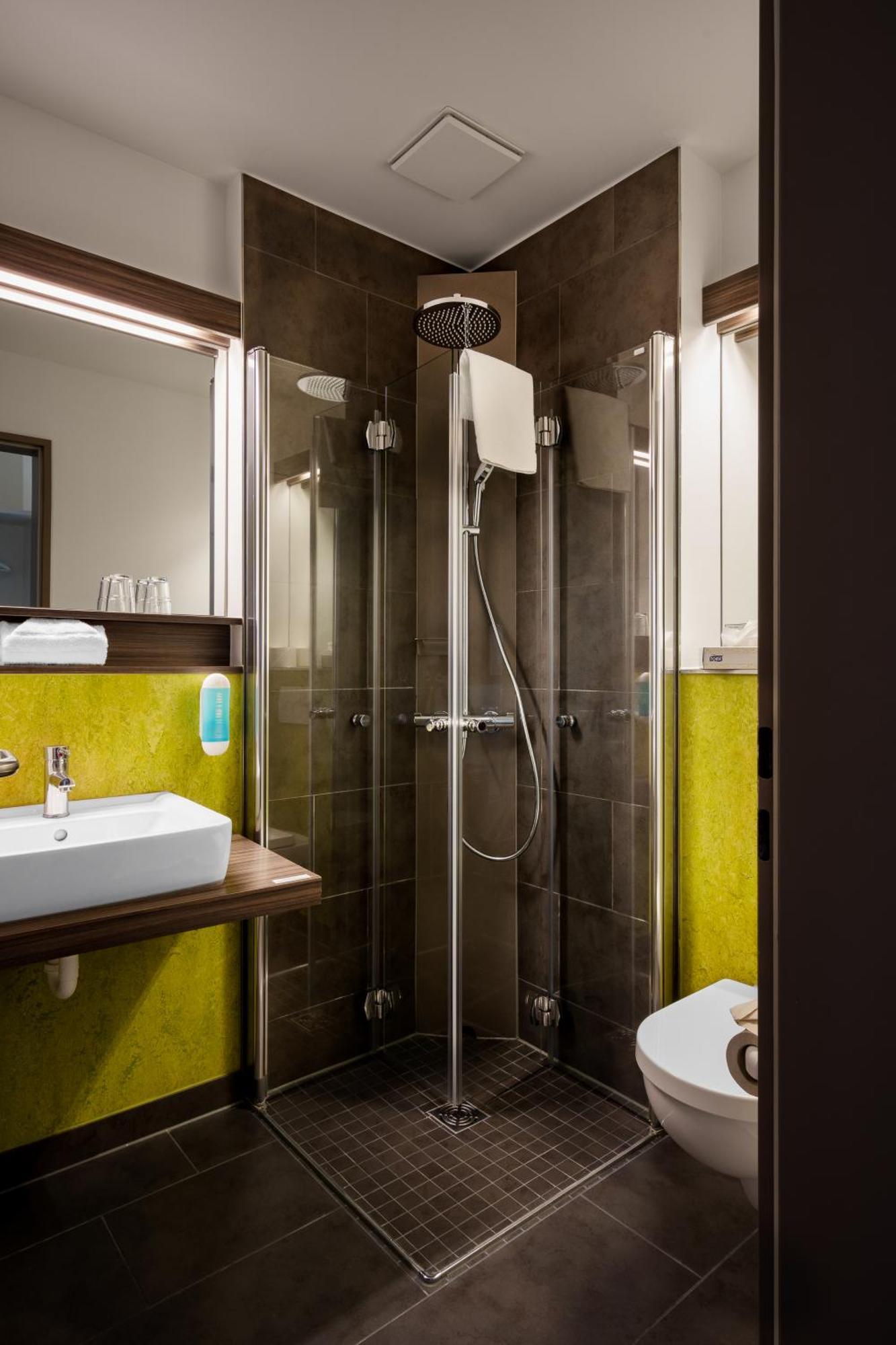 Radlon Fahrrad-Komfort-Hotel Waren  Dış mekan fotoğraf